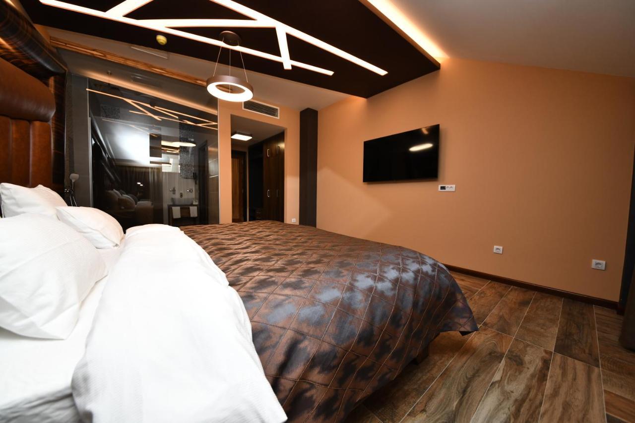 Hotel Havana Loznica Exterior foto
